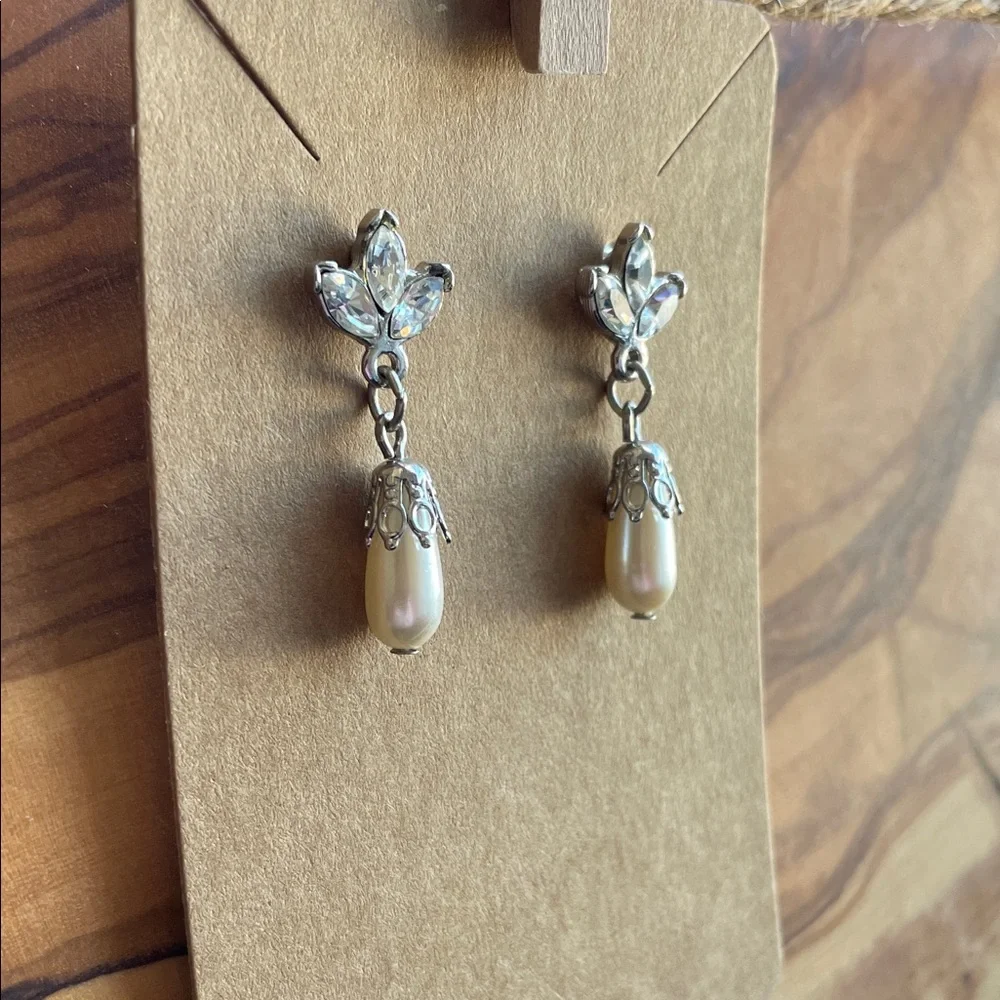 Crystal and Pearl Drop Earrings